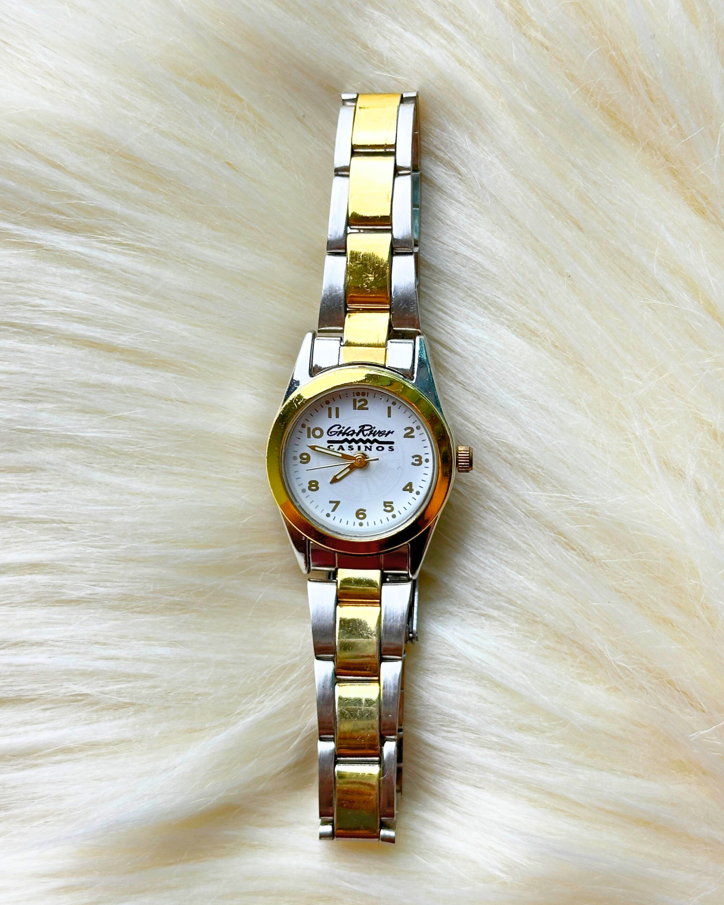 Vintage Gila River Casinos Ladies’ Two-Tone Quartz Watch – White Dial