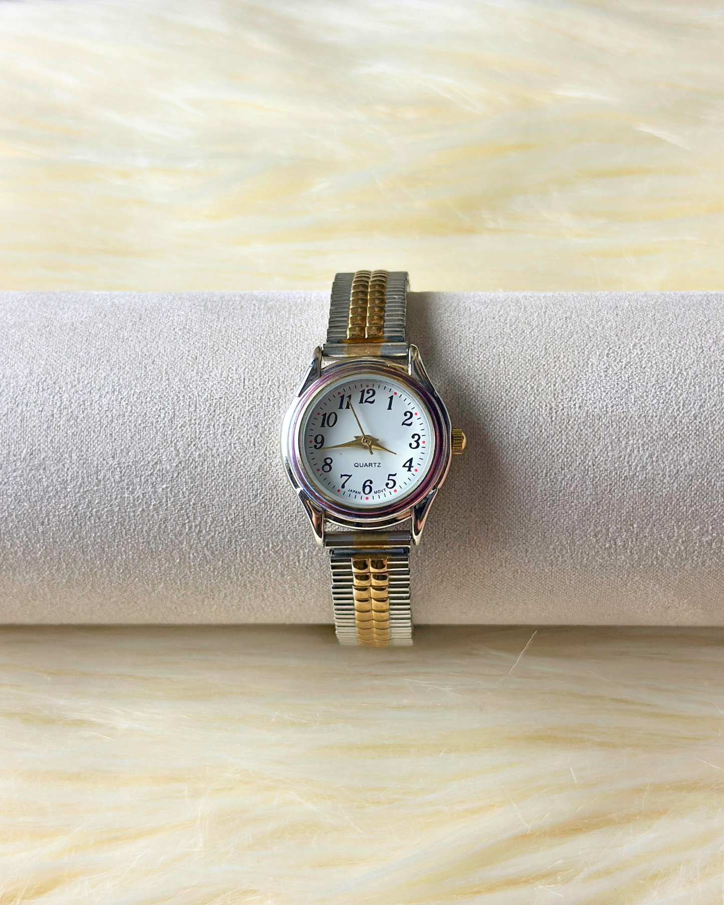 Vintage Ladies’ Two-Tone Stretch Band Quartz Watch – White Dial