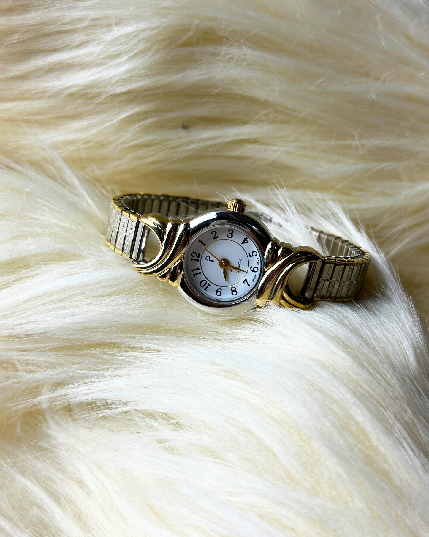 Vintage Prestige Ladies’ Two-Tone Quartz Watch – White Dial