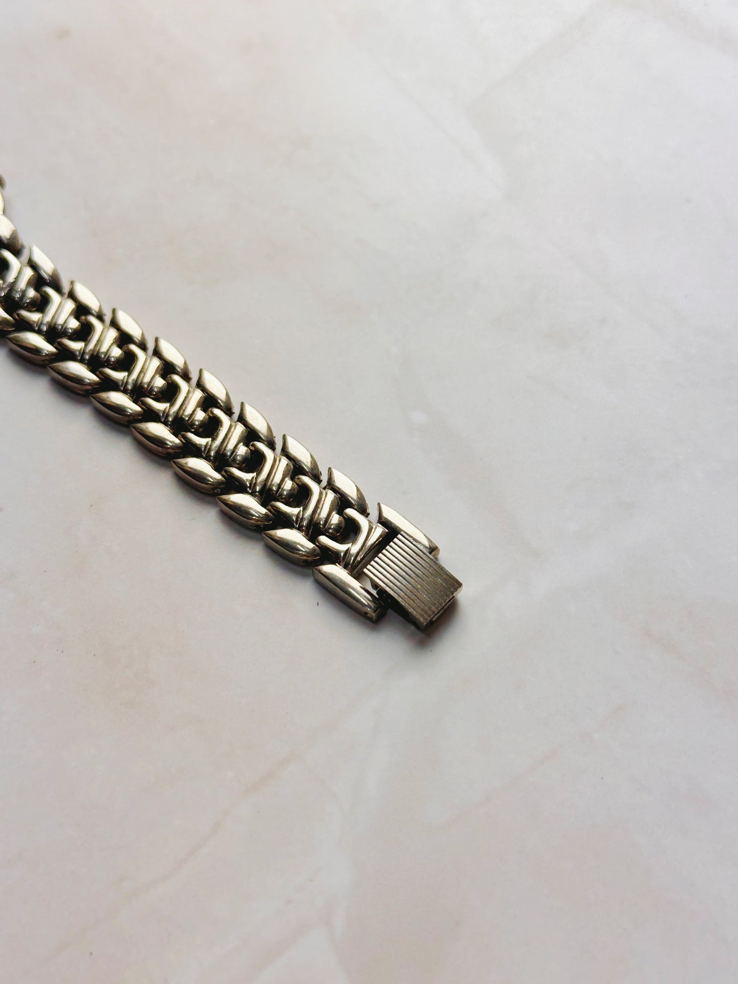 Capezio Women’s Bracelet Watch – Silver Tone – Quartz – Minimalist Dial