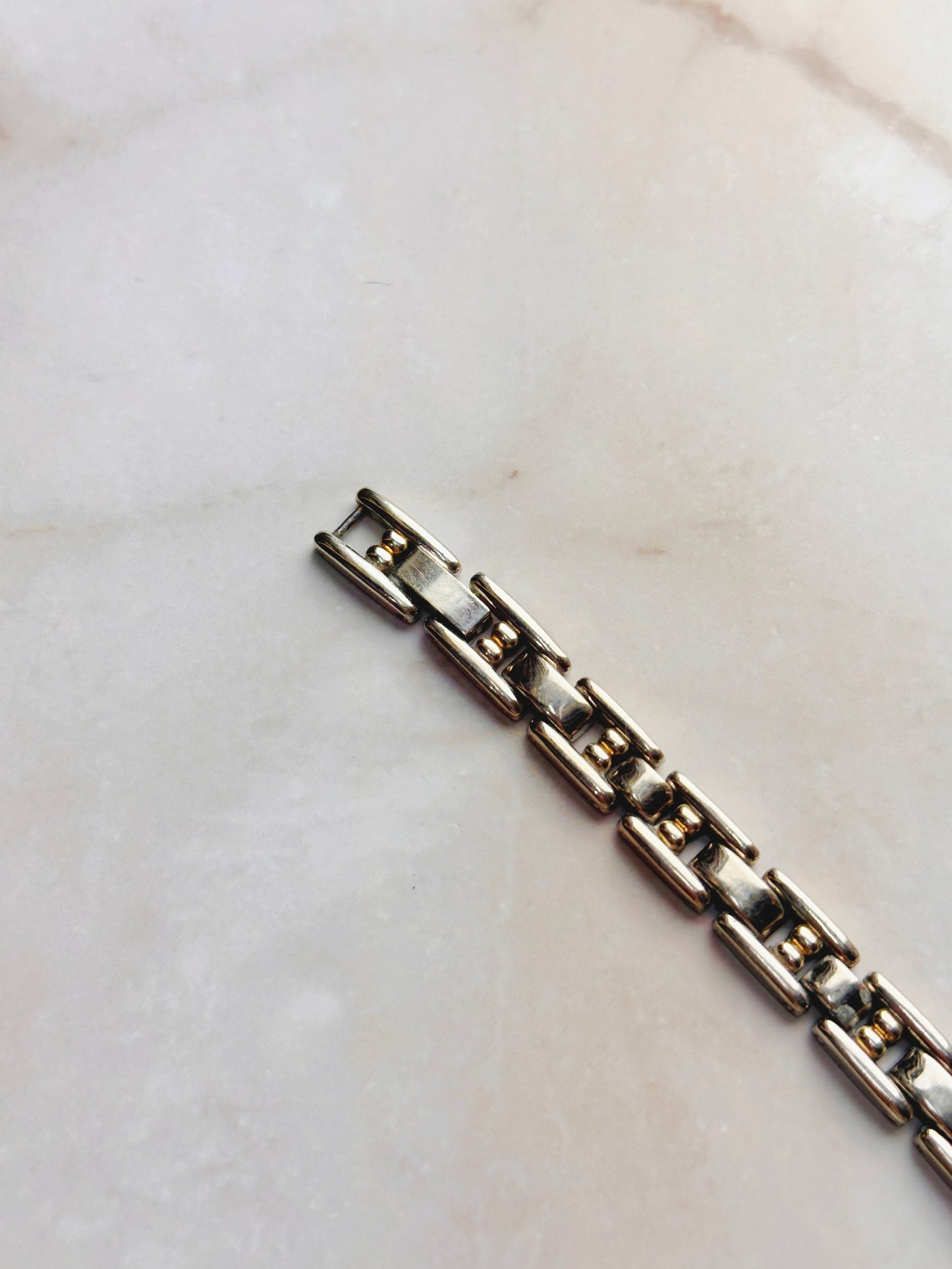 Wrangler Women’s Watch – Two-Tone Bracelet – 30M Water Resistant – Quartz