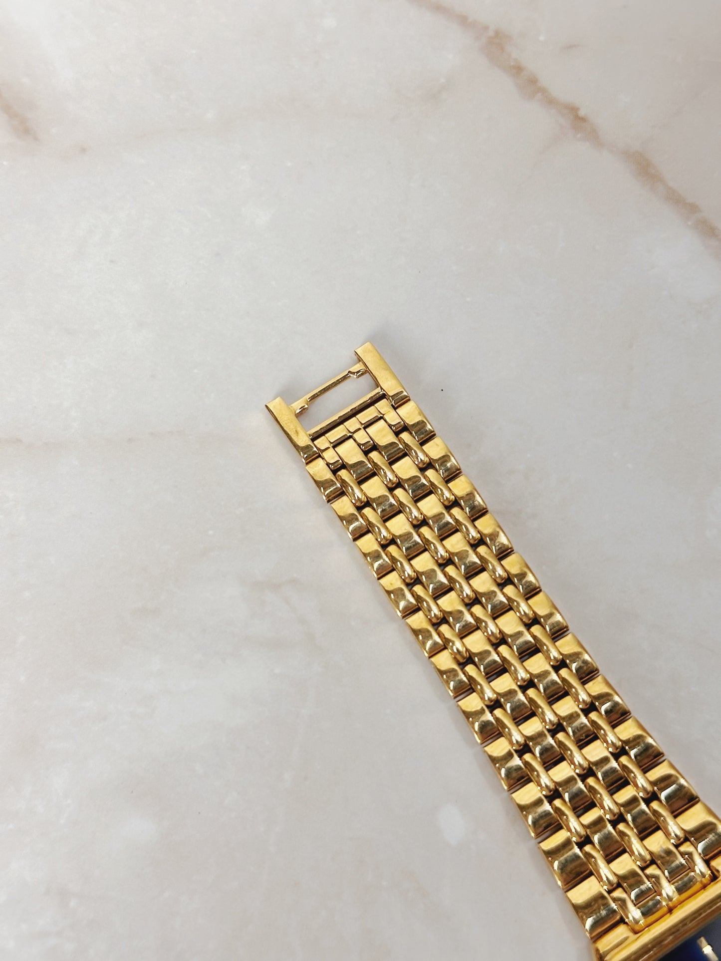 Seiko Rectangular Gold-Tone Watch – Black Dial – Date Window – Classic Dress Style – Quartz