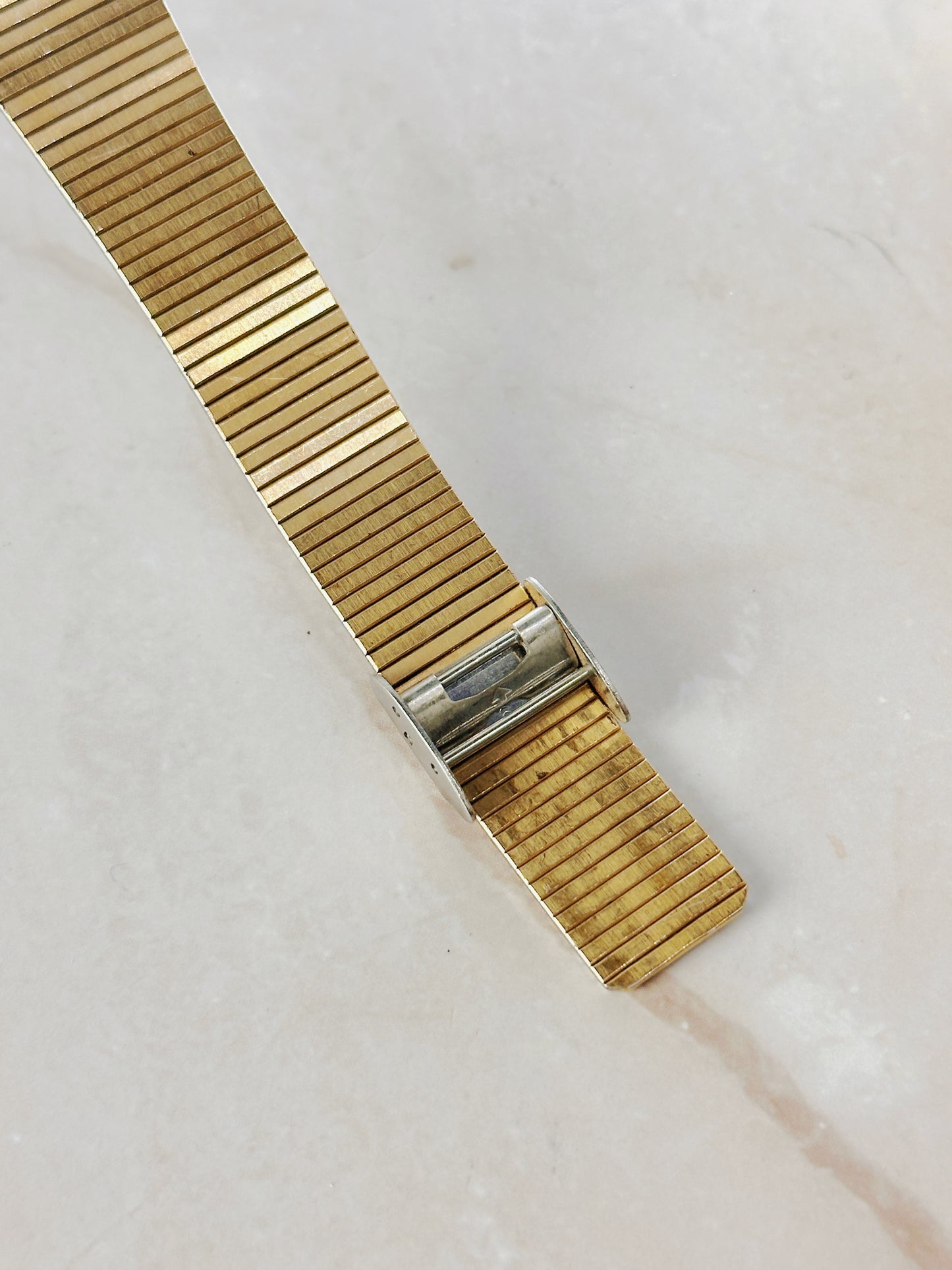 Pulsar Gold Tone Quartz Watch – Black & Gold Dial – Integrated Bracelet – Needs Adjustment