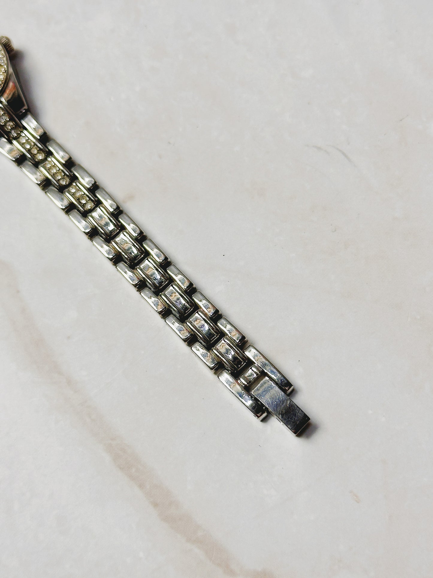 Silver Tone Rhinestone Accent Bracelet Watch – Cream Dial – Japan Movt – New Battery