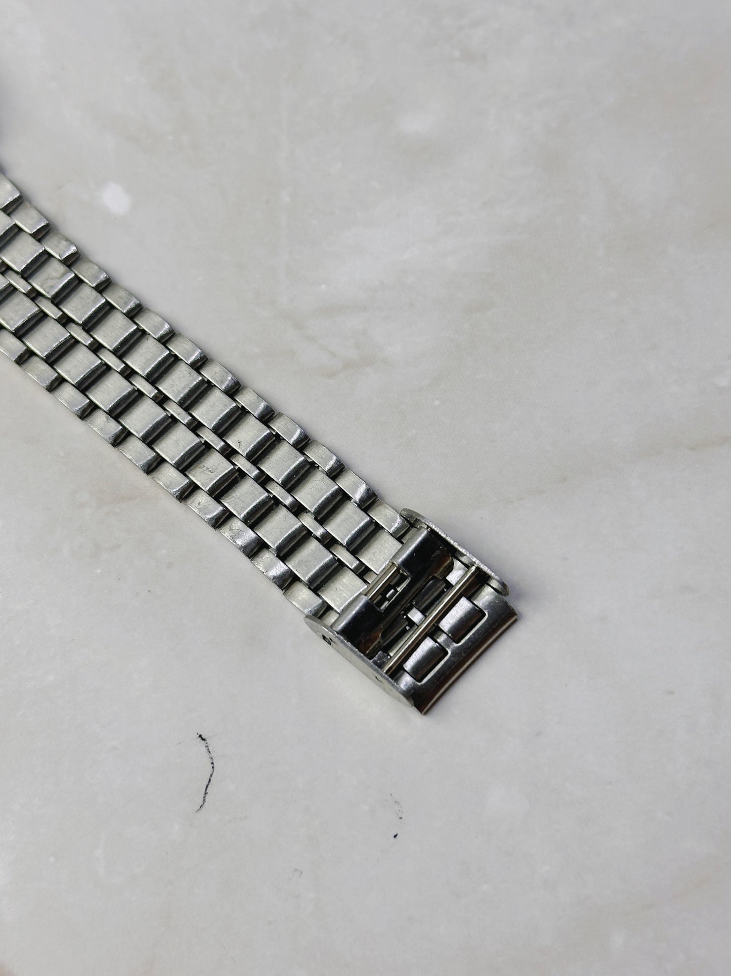 Vintage Style Digital Alarm Chronograph Watch – Stainless Steel Bracelet – WR – Quartz – New Battery