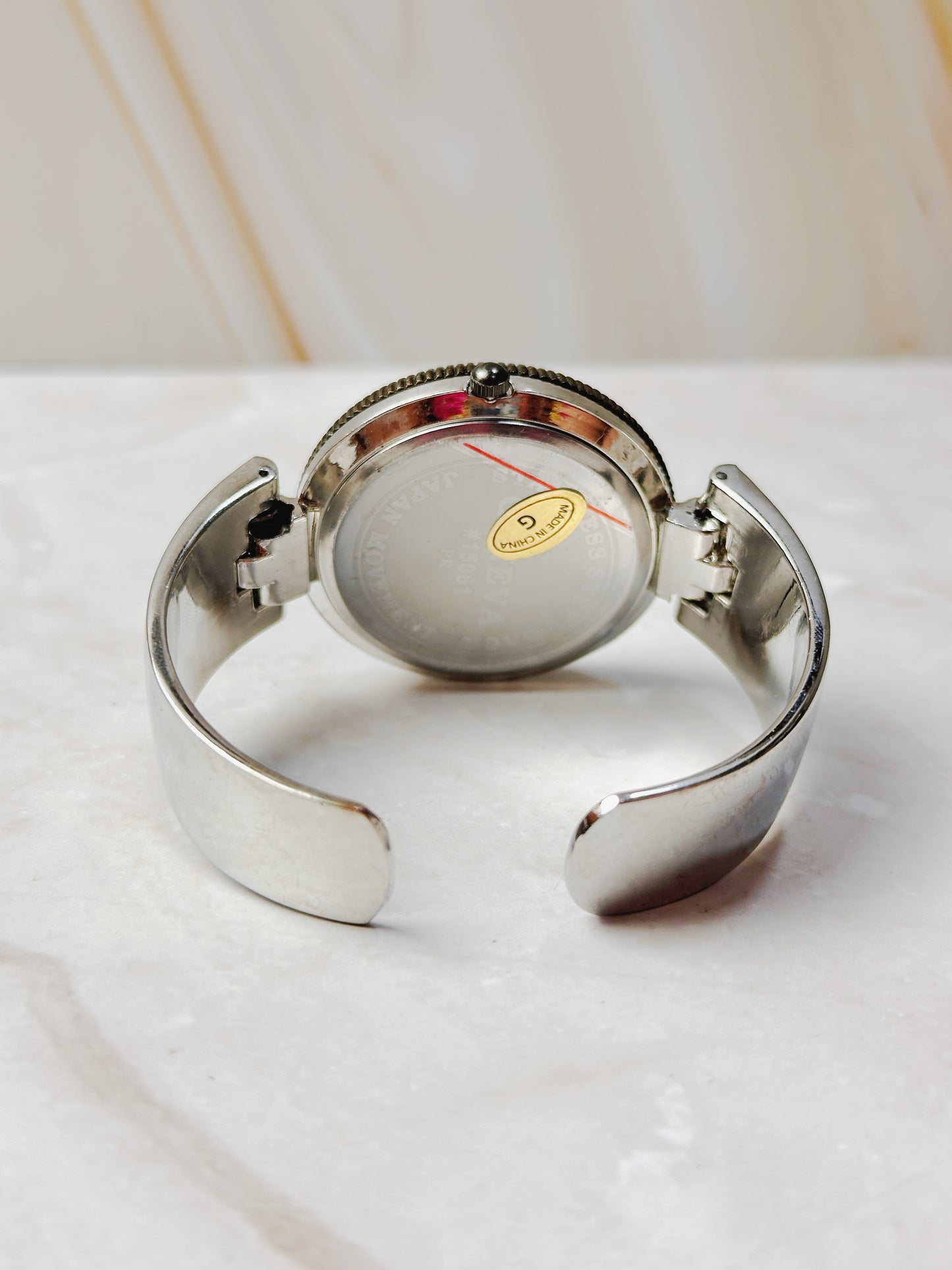Geneva Crystal Bezel Bangle Watch – Silver Tone – White Dial – Quartz – New Battery