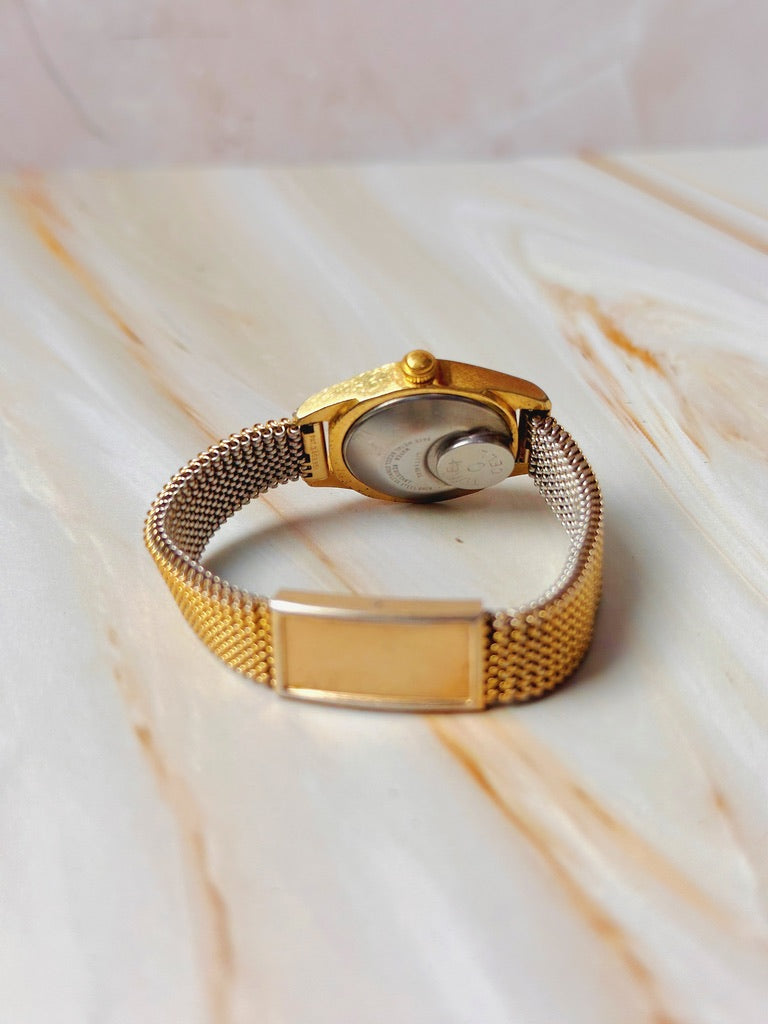 Vintage Timex Electric Women’s Watch – Gold Tone – Mesh Bracelet – Classic Retro