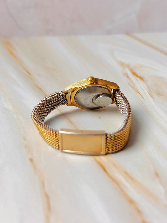 Vintage Timex Electric Women’s Watch – Gold Tone – Mesh Bracelet – Classic Retro