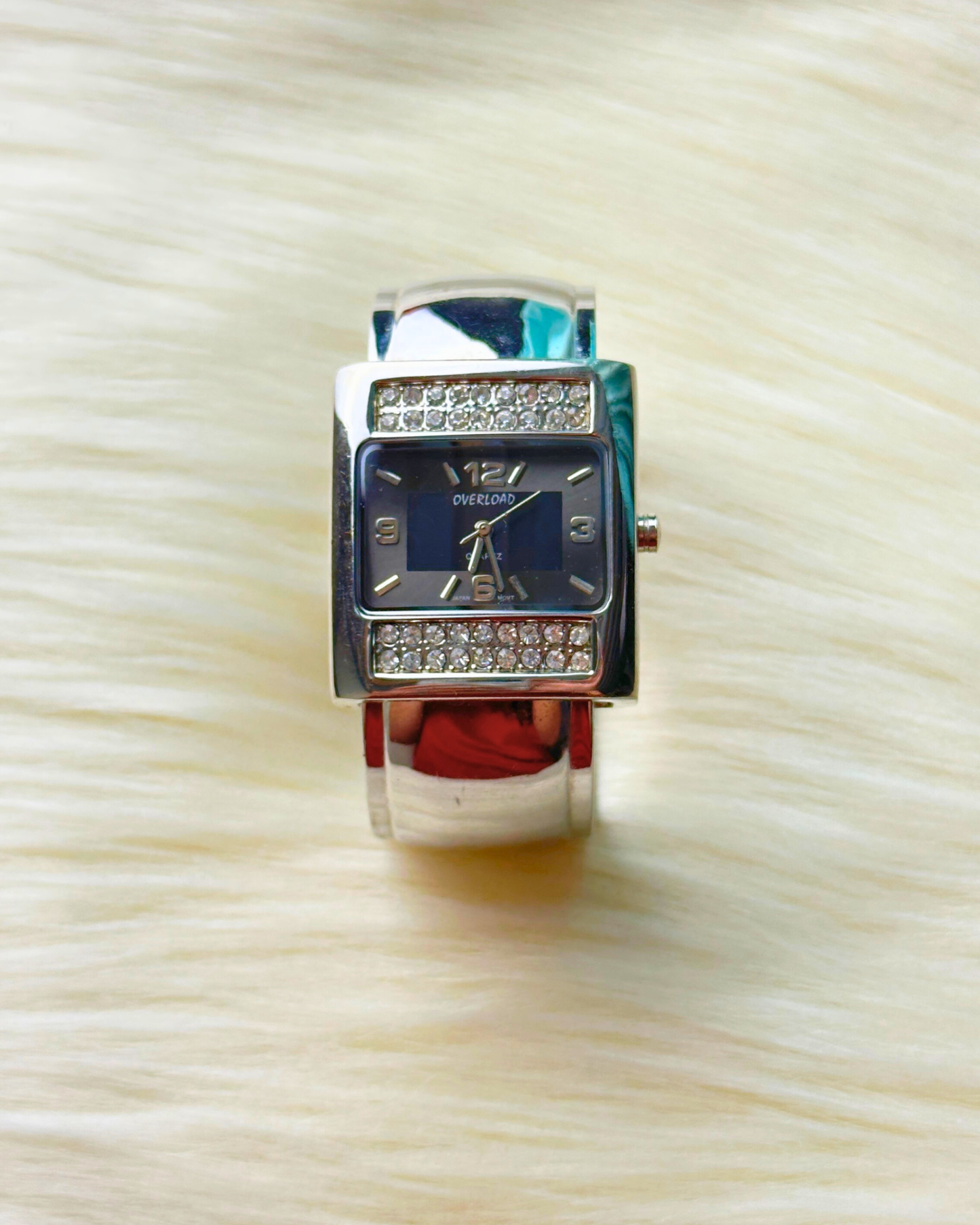 Vintage Overload Ladies’ Silver-Tone Crystal Bangle Quartz Watch – Black Dial