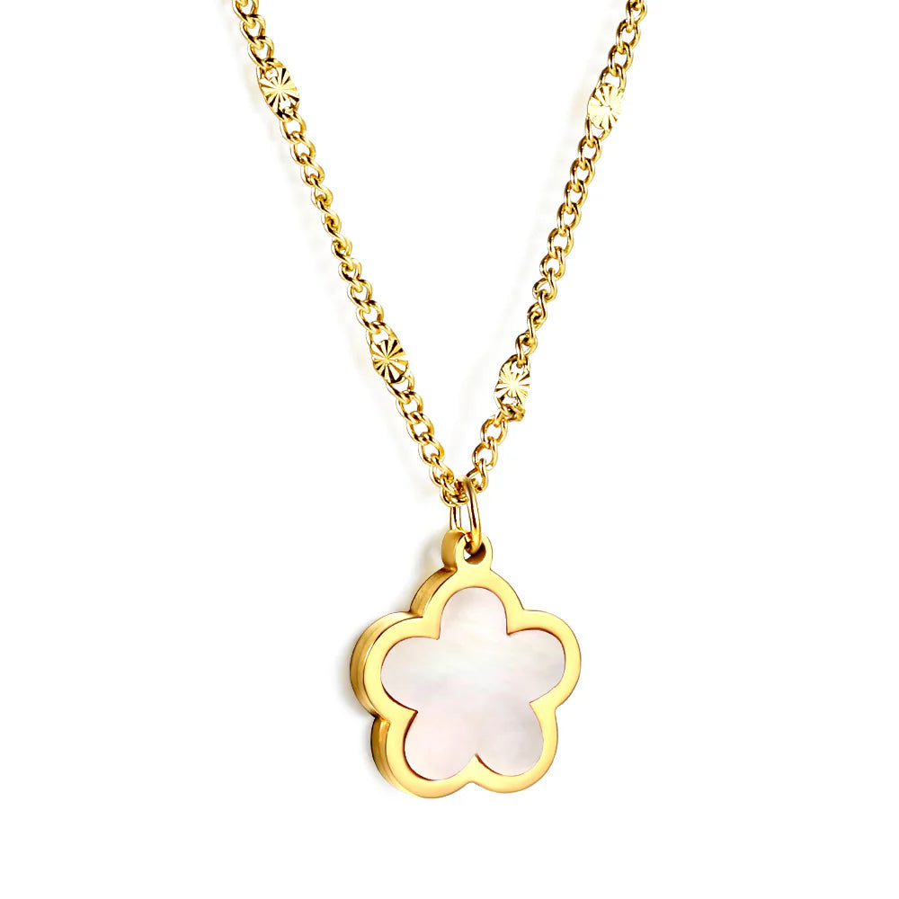 Mother of Pearl Clover Pendant Necklace