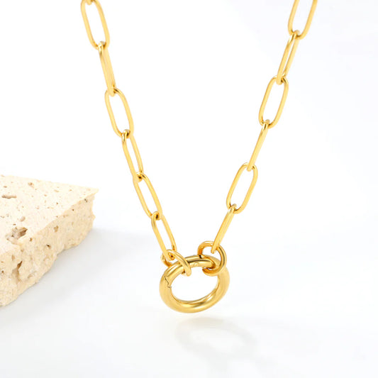 Circle Link Pendant Necklace