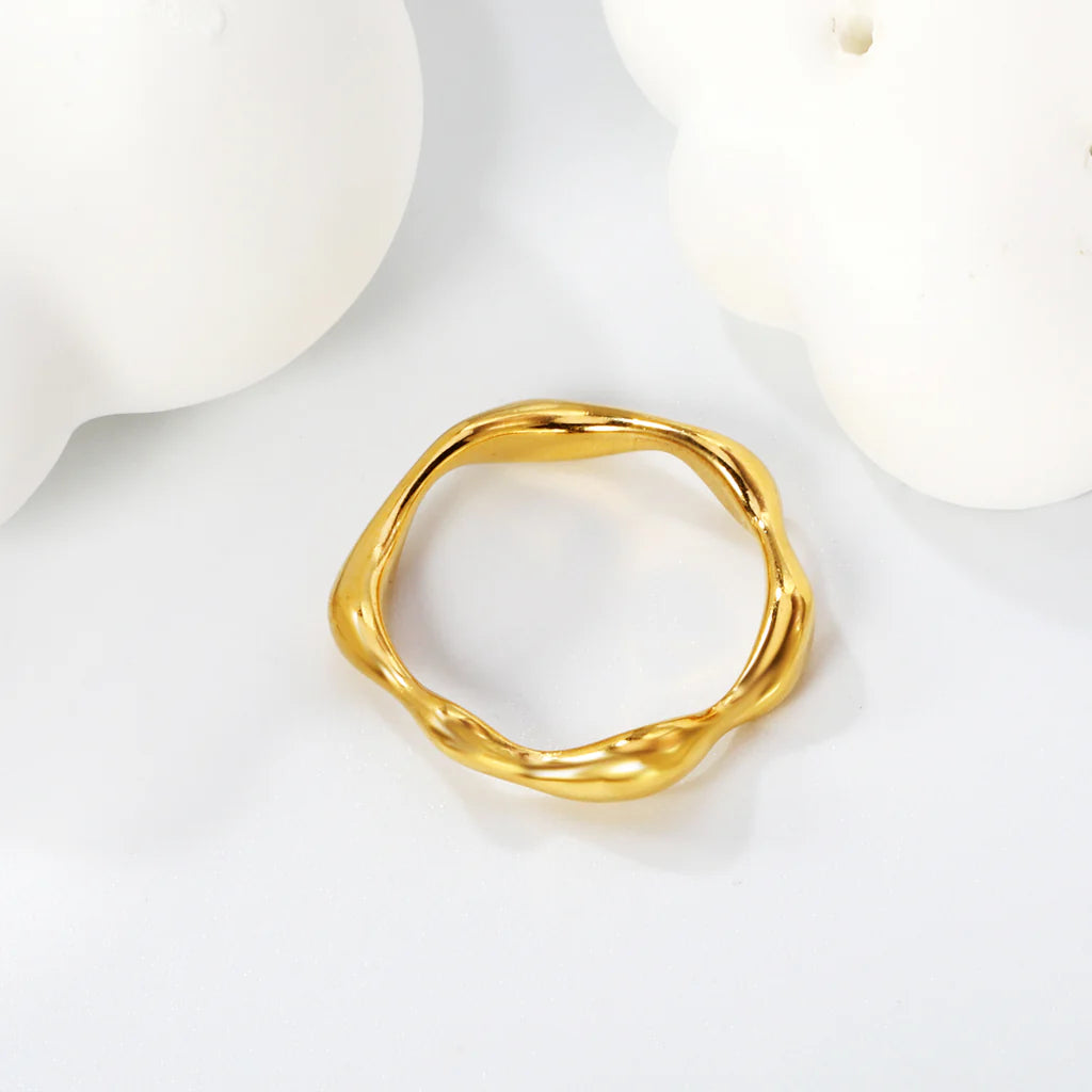 Organic Wave Ring