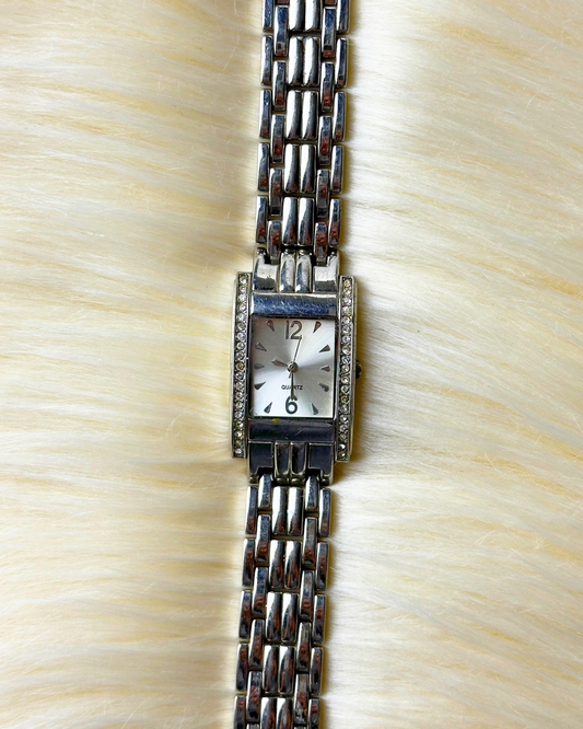 Vintage Silver-Tone Ladies’ Link Bracelet Quartz Watch – Rectangular Dial