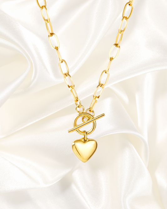 Amoré Toggle Heart Necklace