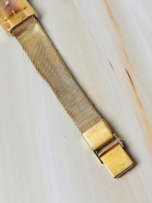 Seiko Ladies Vintage Watch – Manual Winding - Gold Tone Rectangular – Classic Dress Style