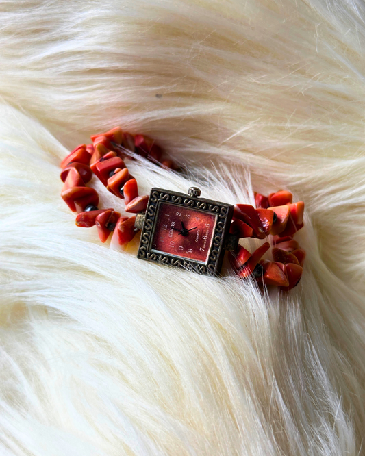 Vintage Geneva Coral Bead Ladies’ Antique-Style Quartz Watch – Square Red Dial