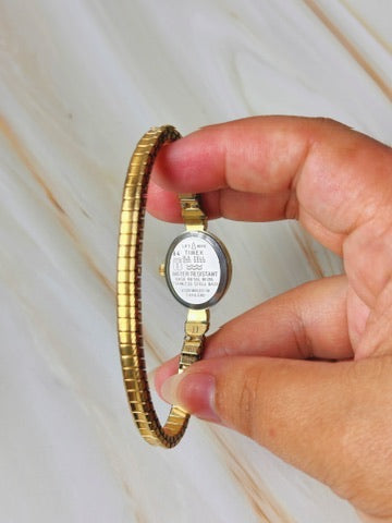 Timex Ladies Vintage Watch – Gold Tone – Quartz – Elegant Bracelet Style