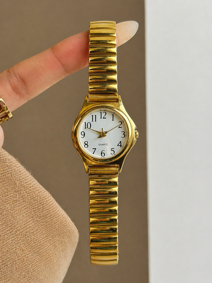 Gold-Tone Classic Dress Watch – White Dial – Quartz – Stretch Bracelet