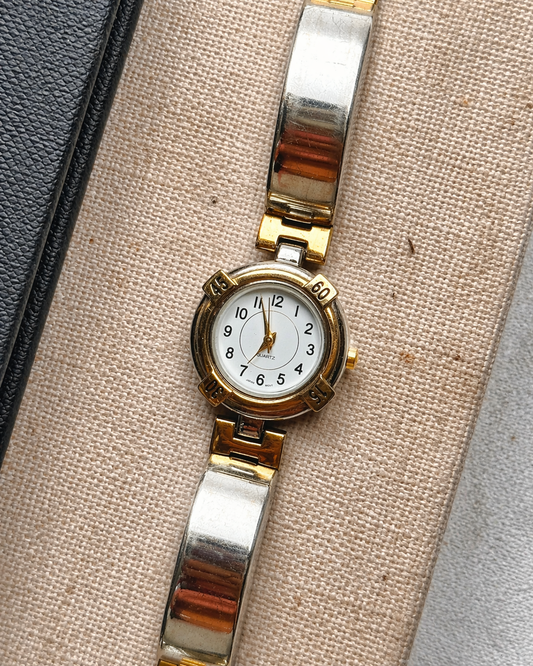Vintage Two-Tone Women’s Watch – Sport Bezel Style – Quartz