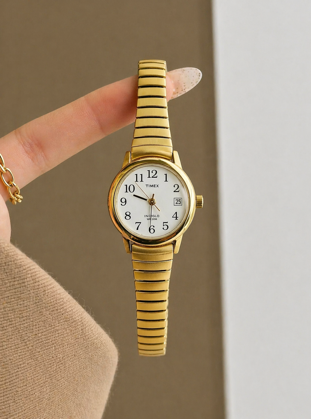 Timex Indiglo Gold Tone Quartz Watch – Ladies – Date – Expansion Bracelet – New Battery