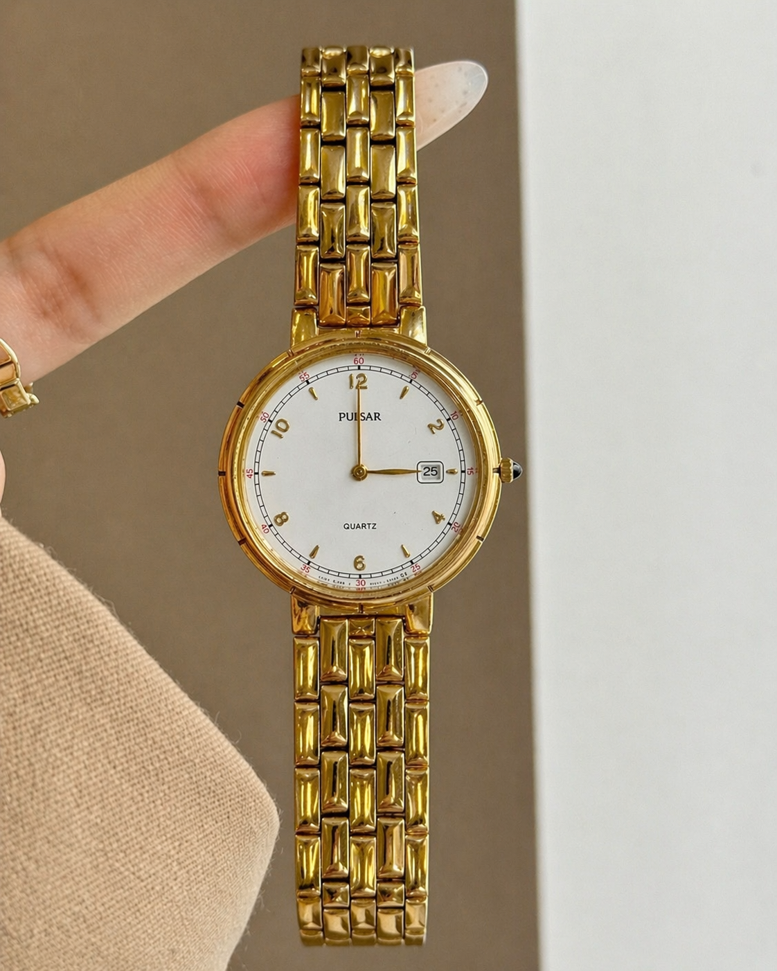 Pulsar Women's/Men's Gold-Tone Watch – Date Display – Quartz – Classic Dress Style