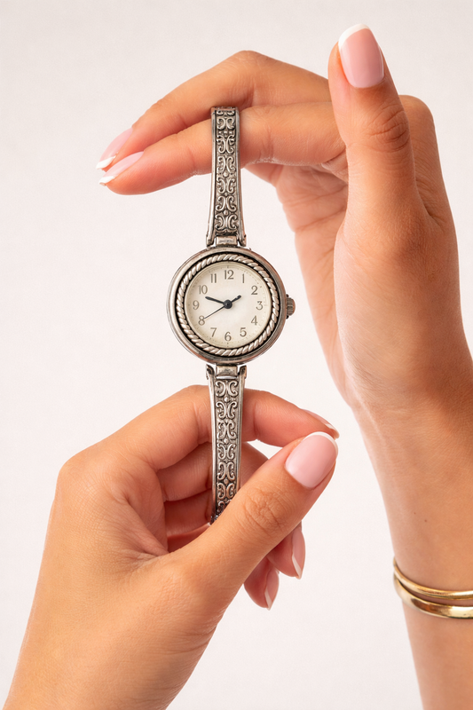 Vintage Women’s Bracelet Watch – Quartz – Ornate Silver Tone – Classic Design