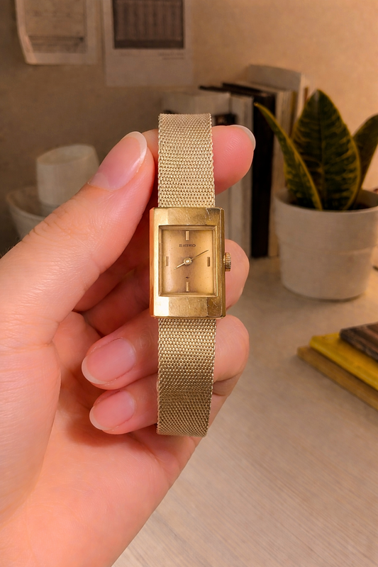 Seiko Ladies Vintage Watch – Manual Winding - Gold Tone Rectangular – Classic Dress Style