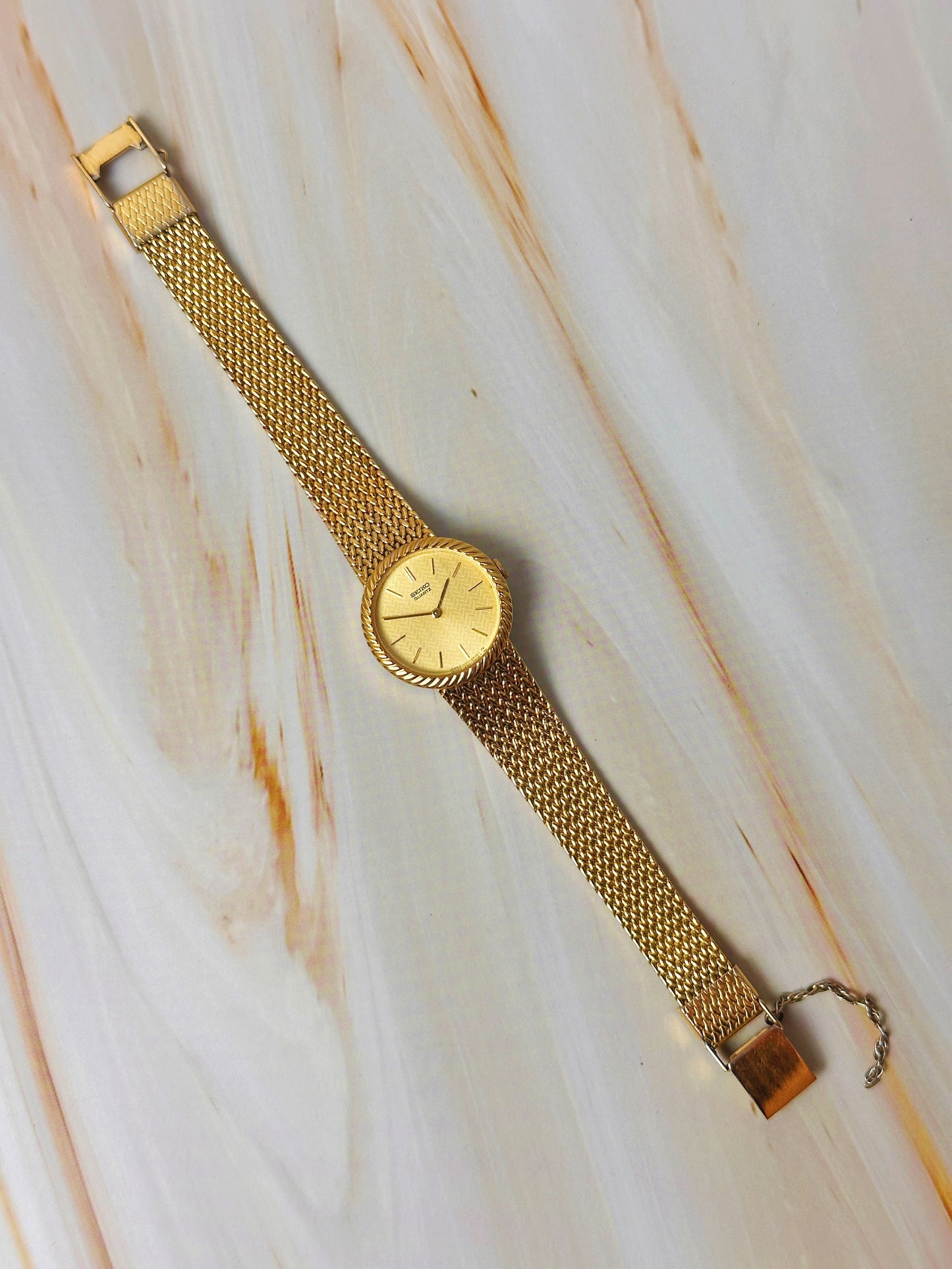 Seiko Quartz Gold Tone Mesh Watch – Vintage Dress Watch – Japan Movement