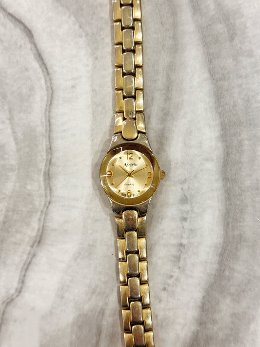 Novelle Quartz Watch – Gold-Tone Dial with Two-Tone Bracelet (Japan Movt, WR 30M)