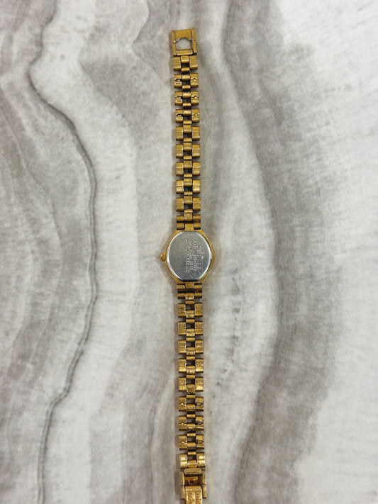 Citizen Quartz Watch – Black Dial with Gold-Tone Bracelet (WR 30M)