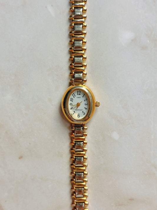 Timex Essentials Quartz Watch – White Dial with Two-Tone Bracelet (WR 30M)