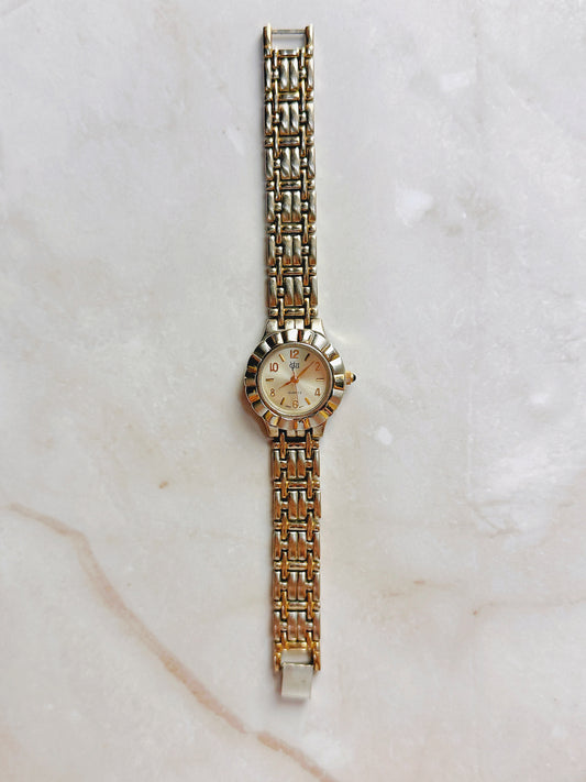 VG II Quartz Watch – Silver Sunburst Dial with Two-Tone Bracelet (Japan Movt, WR 30M)