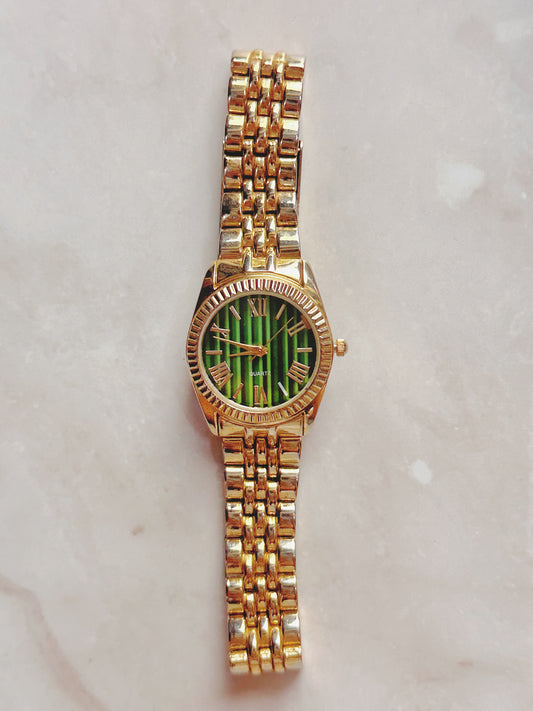 Quartz Fashion Watch – Green Striped Dial with Gold-Tone Bracelet (WR 30M)