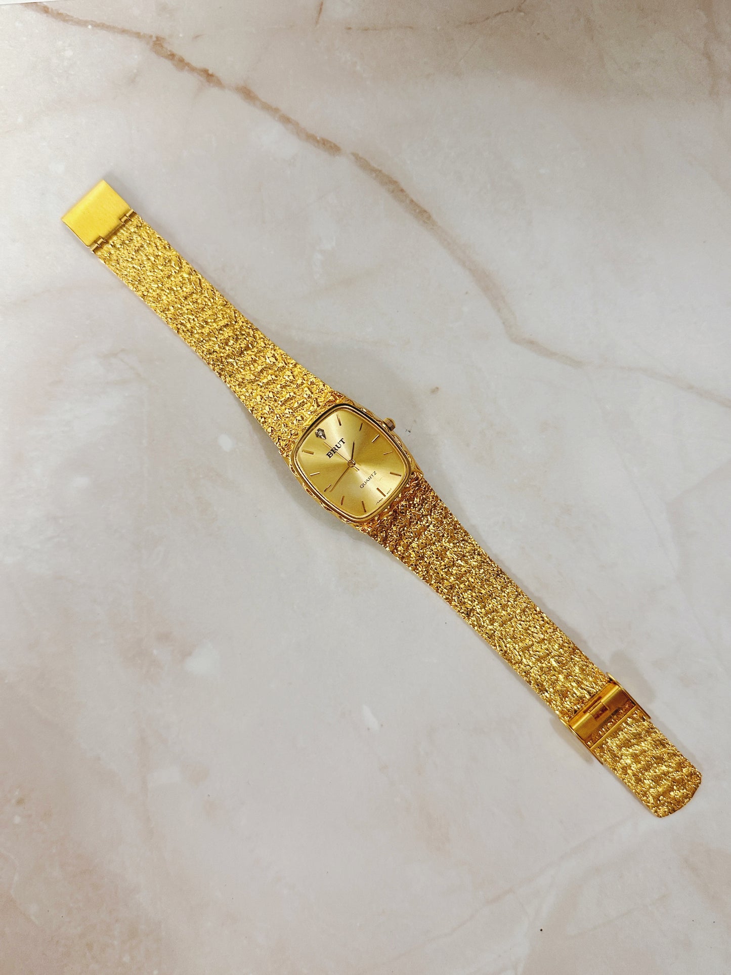 BRUT Gold-Tone Textured Bracelet Watch – Champagne Dial – Quartz – Classic Dress Style
