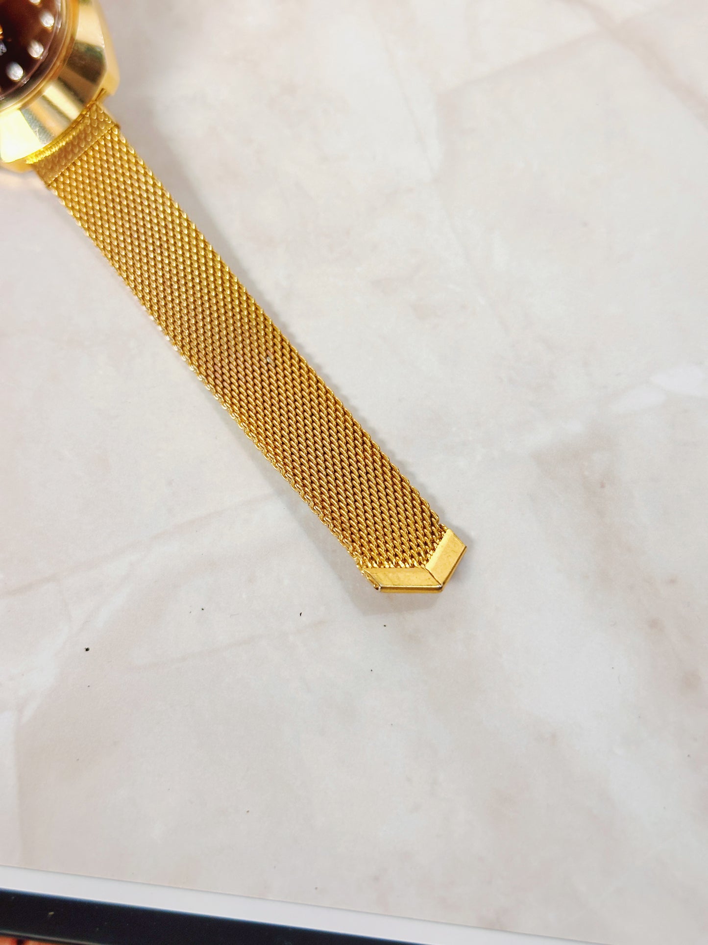 Seiko Electra Gold-Tone Automatic Watch – Date Display – Diamond Markers – Vintage Style