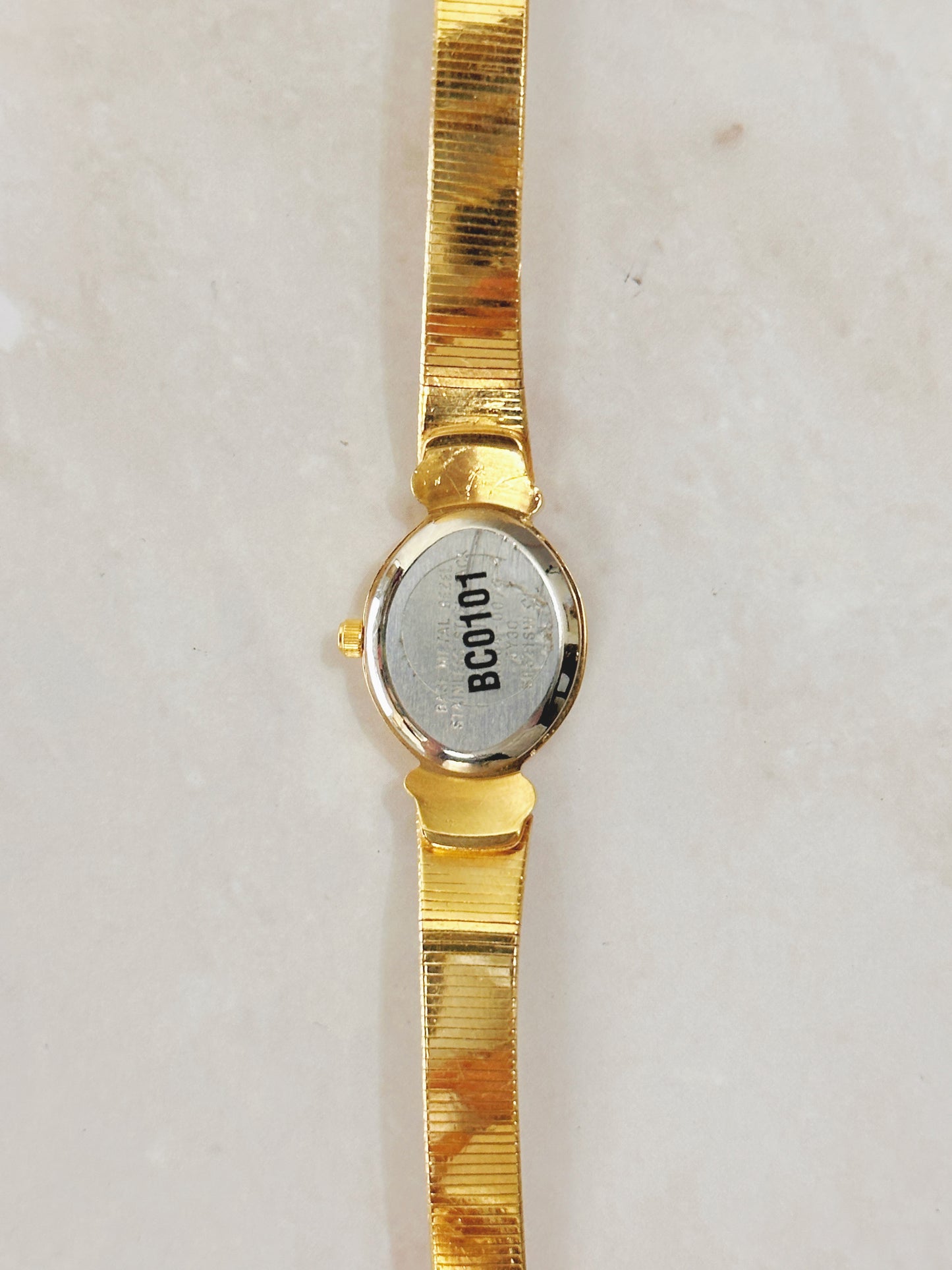 Elgin Women’s Gold-Tone Heart Accent Watch – Quartz – Elegant Dress Style