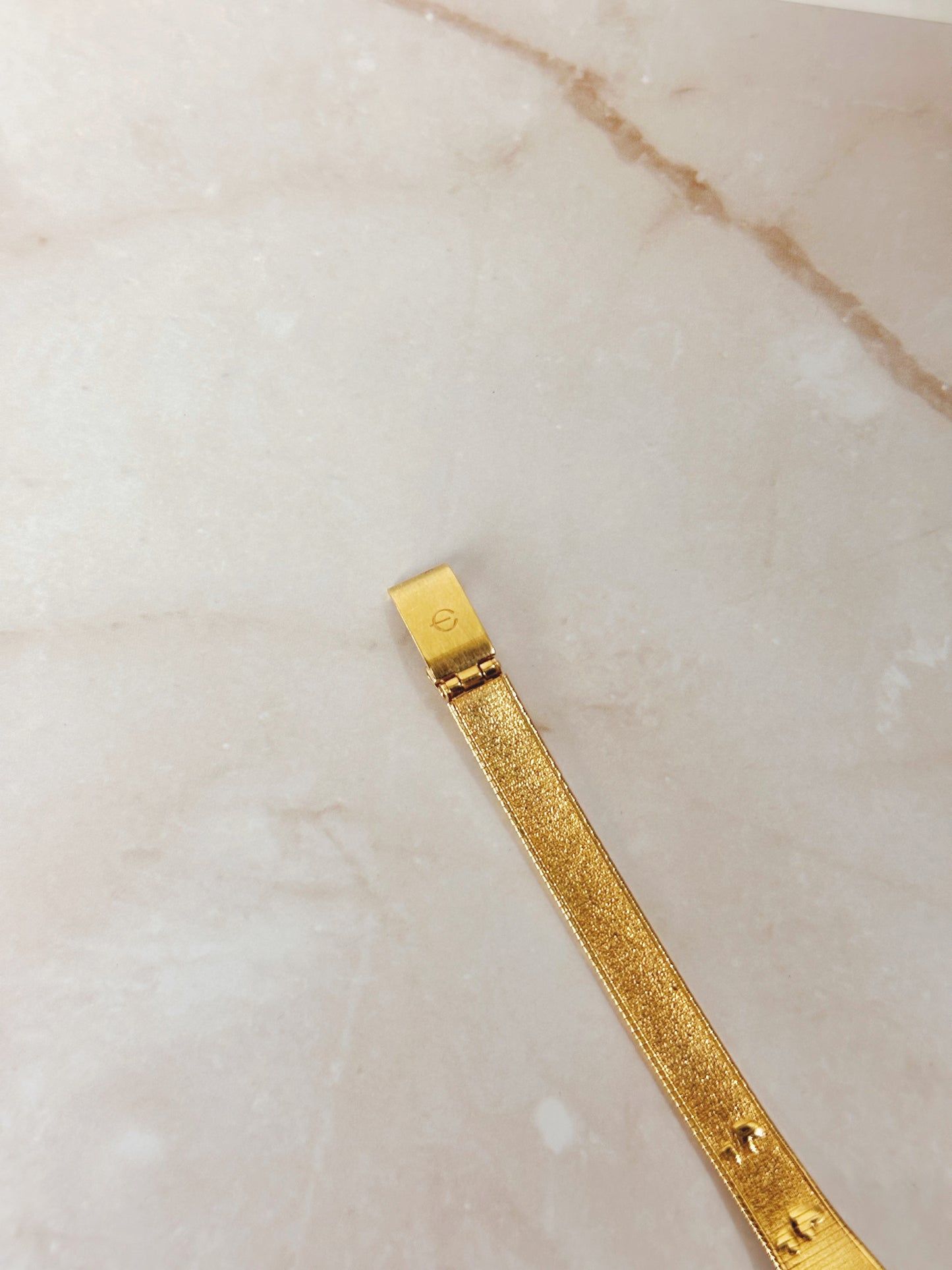 Elgin Women’s Gold-Tone Heart Accent Watch – Quartz – Elegant Dress Style