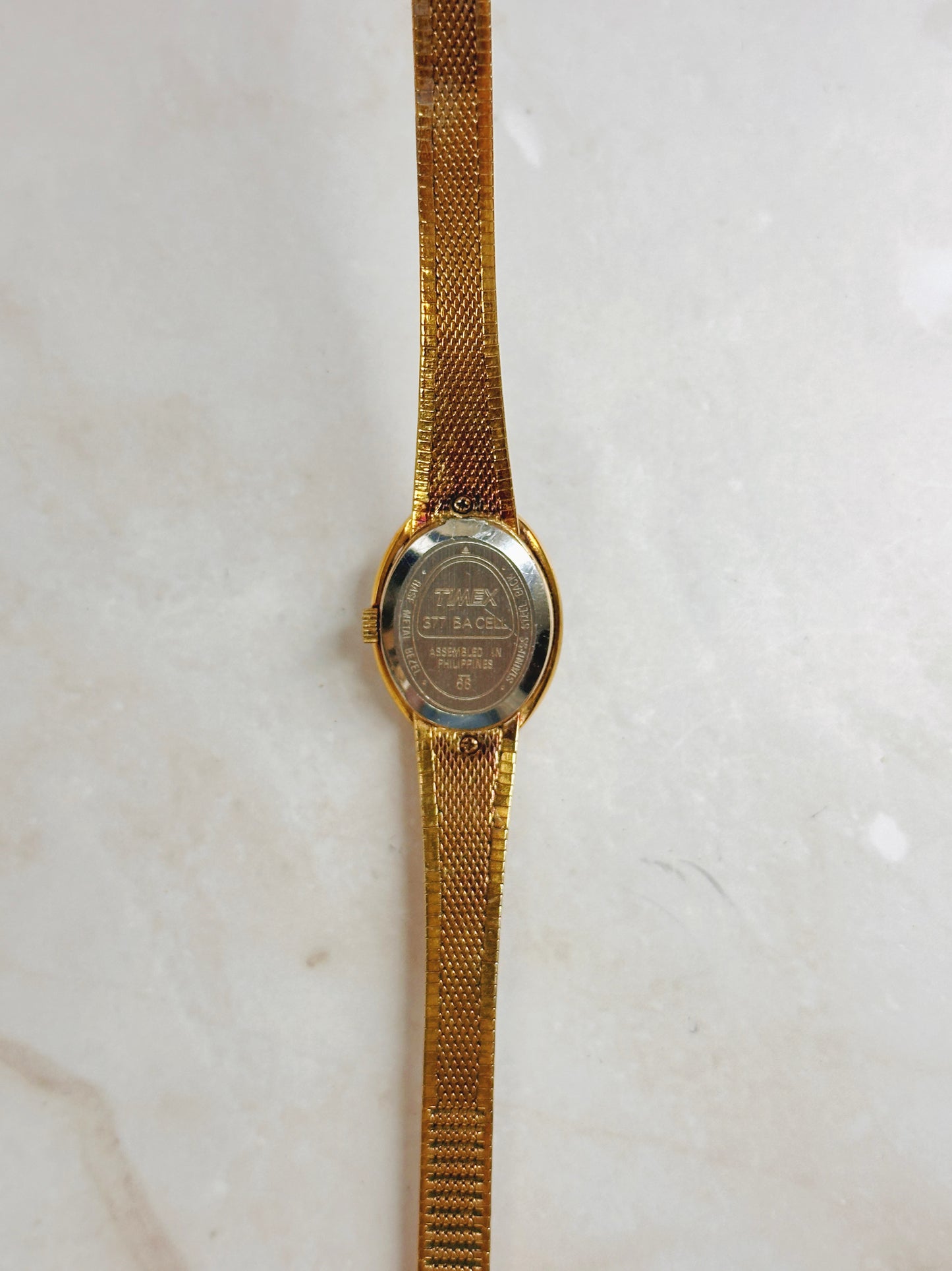 Timex Gold-Tone Ladies Watch – Oval Case – Champagne Dial – Quartz Classic