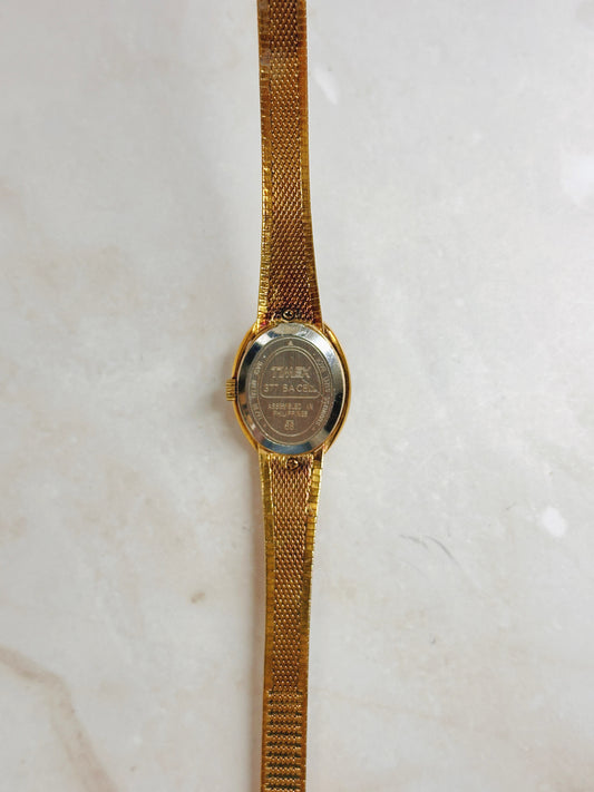 Timex Gold-Tone Ladies Watch – Oval Case – Champagne Dial – Quartz Classic