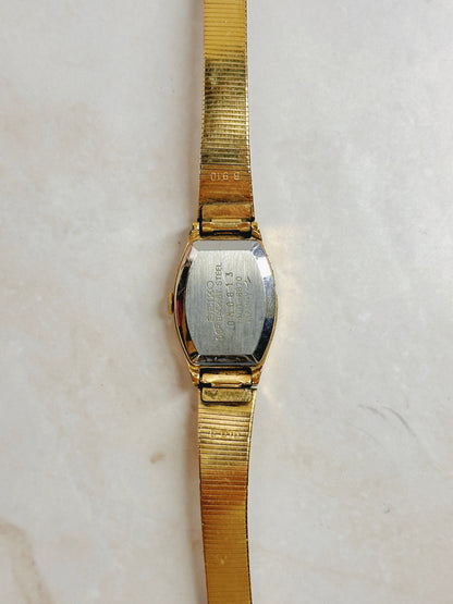 Seiko Gold-Tone Vintage Ladies Watch – Champagne Dial – Quartz – Slim Dress Style