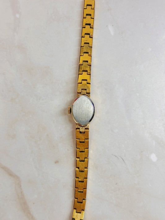 Benrus Gold-Tone Vintage Watch – Manual Wind – Oval Case – Textured Bracelet