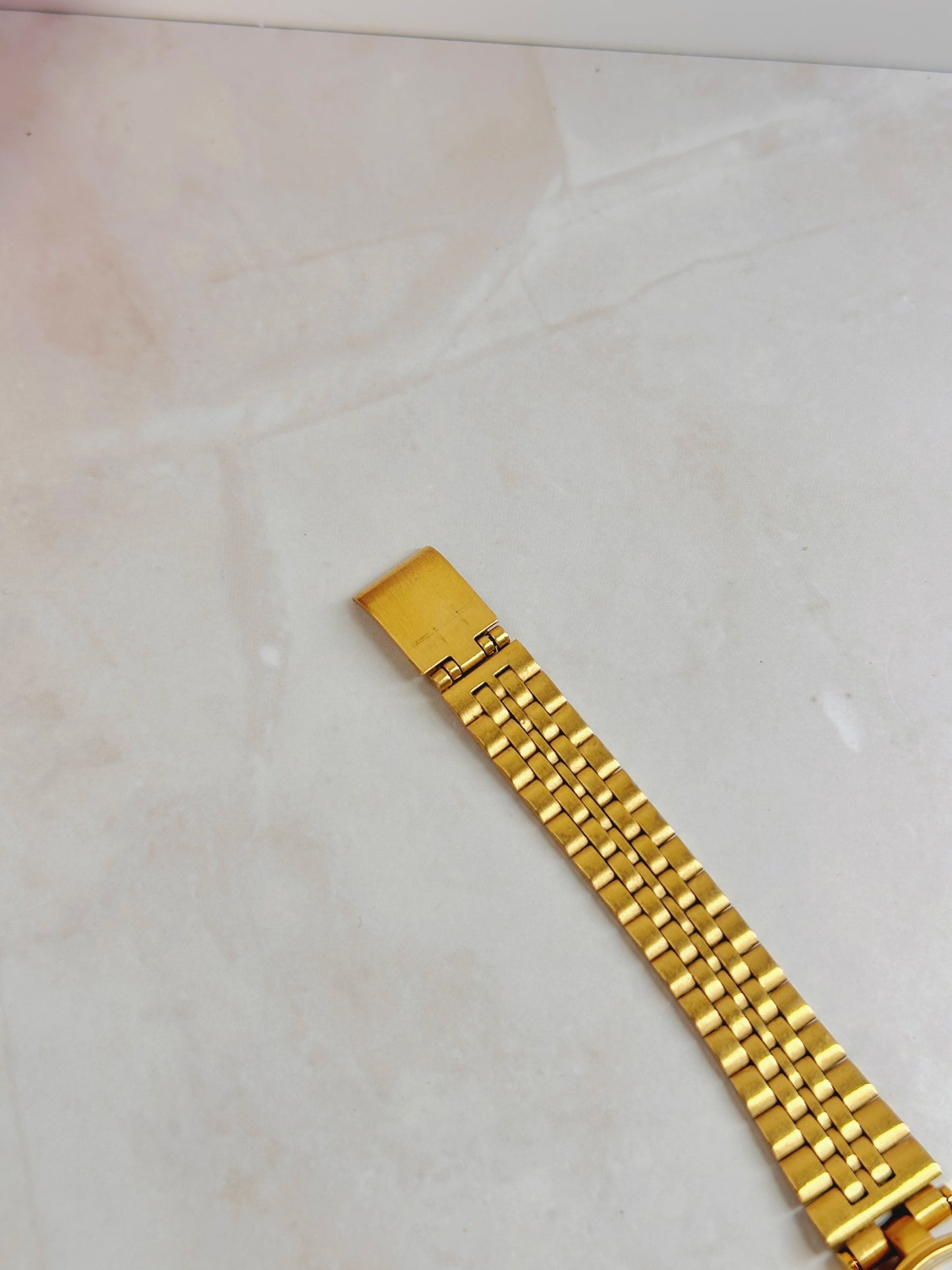Titan Gold-Tone Dress Watch – White Dial – Quartz – Classic Minimalist