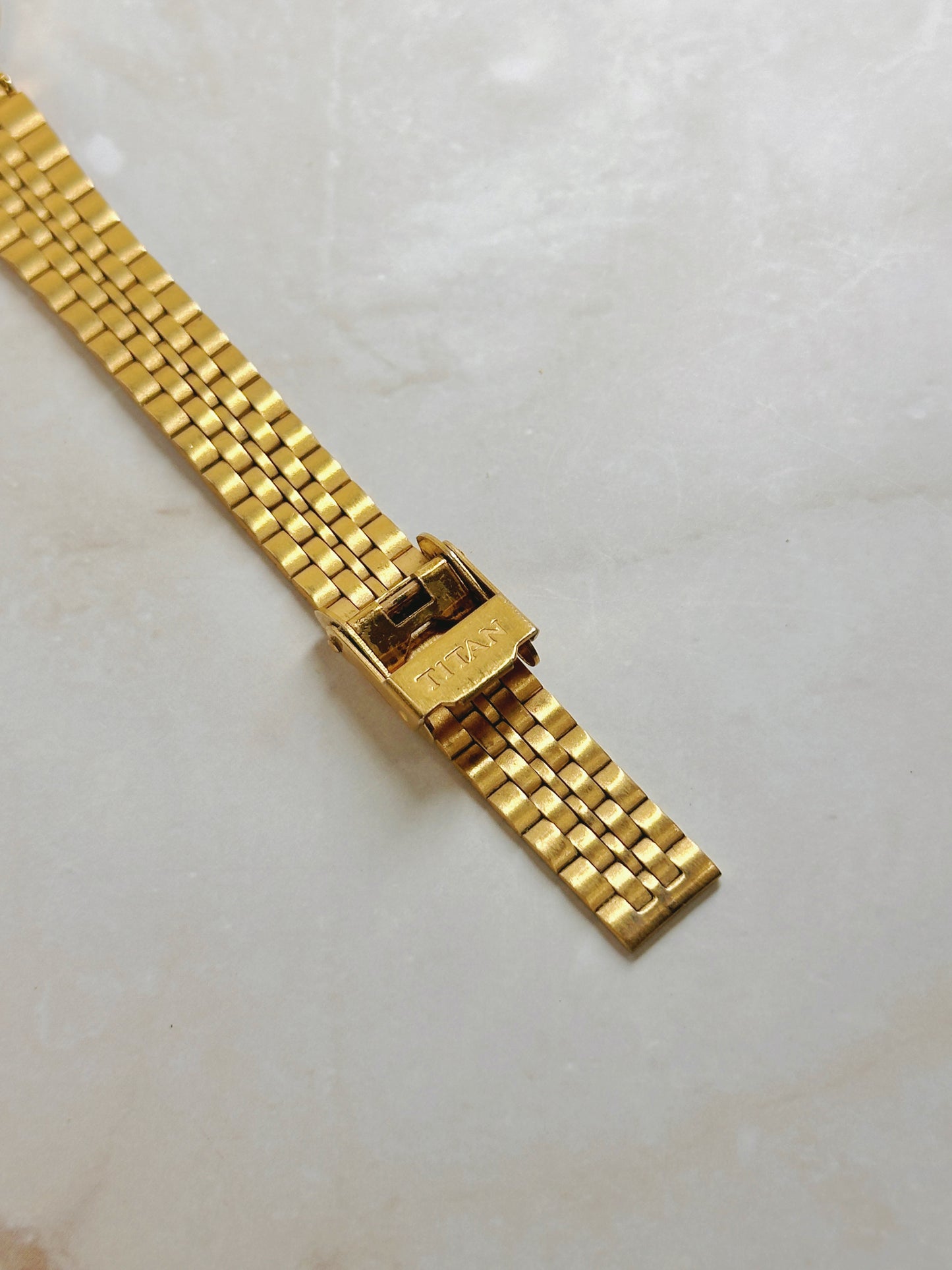 Titan Gold-Tone Dress Watch – White Dial – Quartz – Classic Minimalist