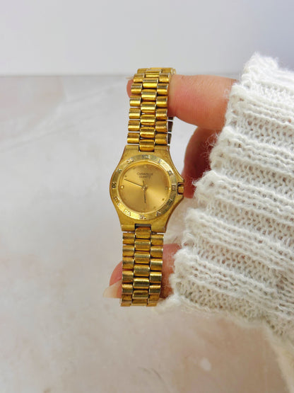Caravelle Gold-Tone Vintage Watch – Champagne Dial – Quartz – Classic Bracelet