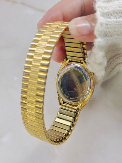 Citizen Quartz Gold-Tone Men’s Watch – Day-Date – Classic Dress Style