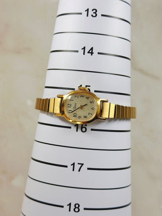 Timex Vintage Ladies Watch – Manual Wind – Gold-Tone Bracelet