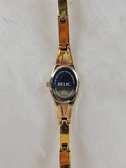 Relic Gold-Tone Ladies Watch – Crystal Accent Bracelet – Elegant Dress Style