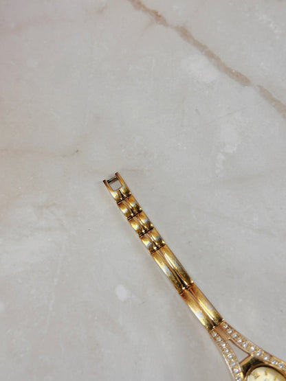 Relic Gold-Tone Ladies Watch – Crystal Accent Bracelet – Elegant Dress Style