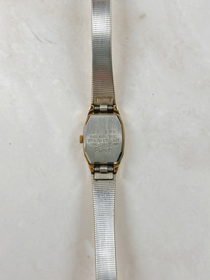 Pulsar Quartz Gold-Tone Ladies Watch – Textured Dial – Vintage Style