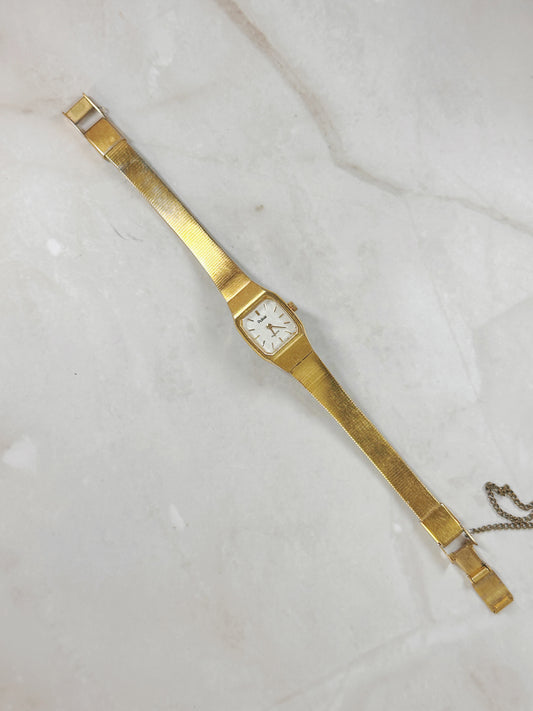 Pulsar Quartz Gold-Tone Ladies Watch – Textured Dial – Vintage Style